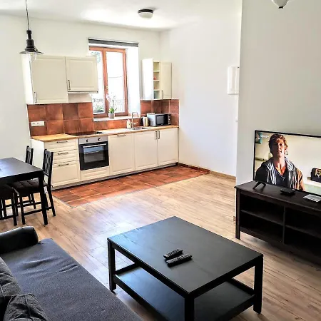 Na Hrncirne Apartment *