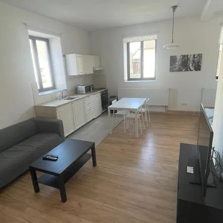 Na Hrncirne Apartment